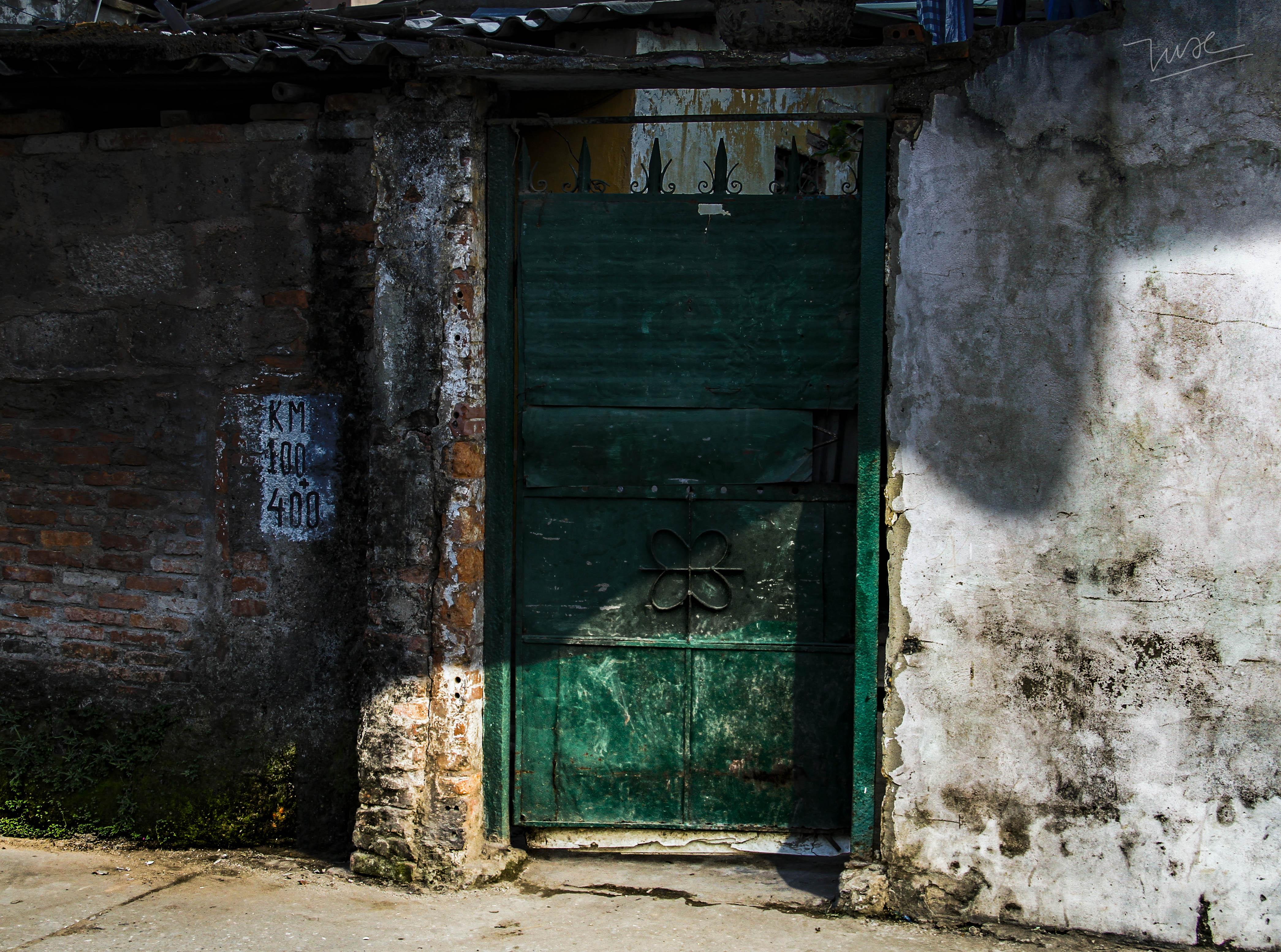 Nhà hàng xóm 3